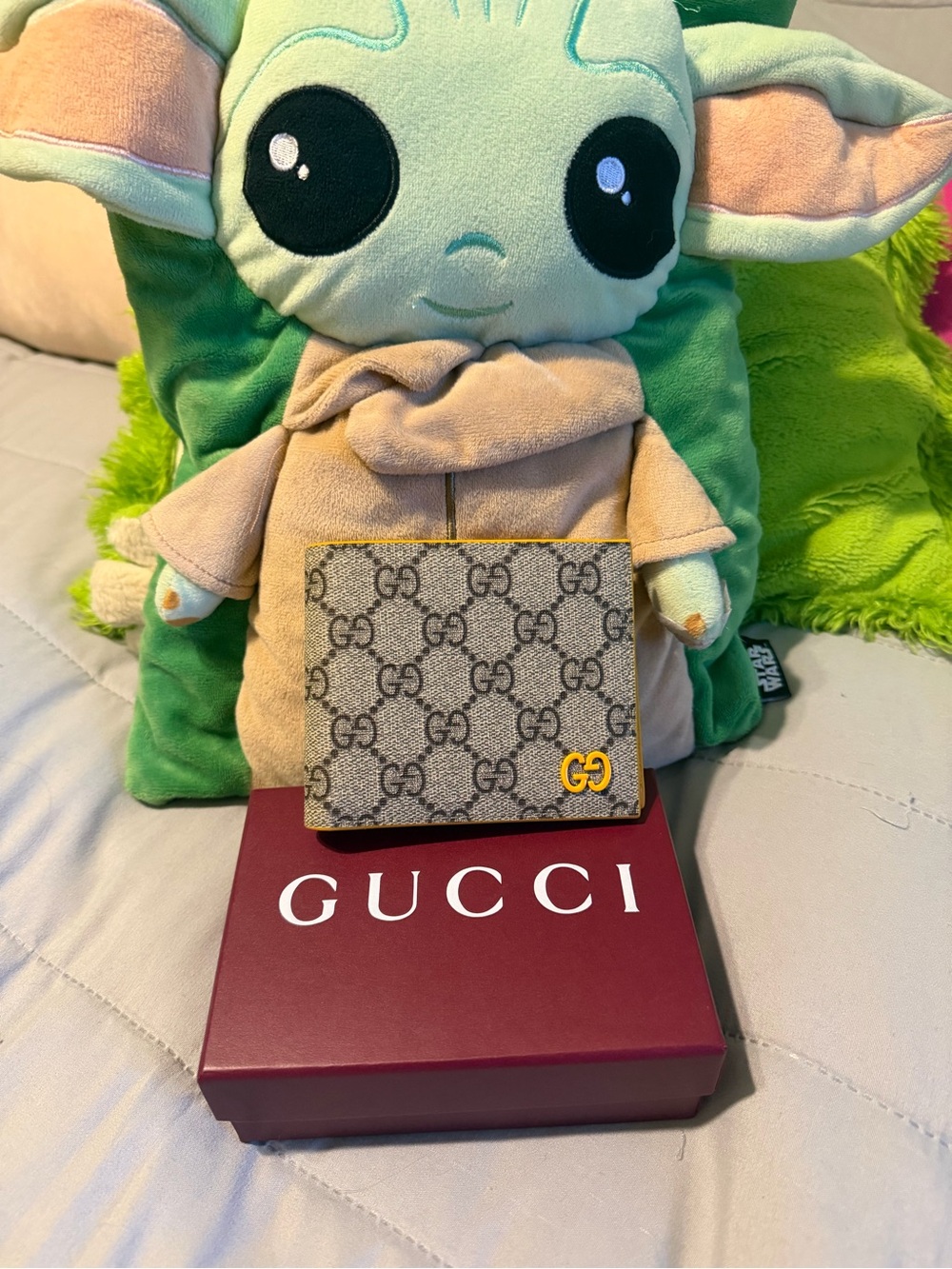 Gucci men wallet beige with yellow trim